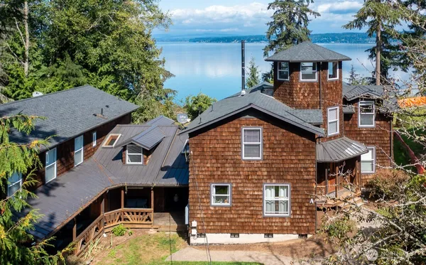$1,288,000 | 2681 East Camano Drive, Camano Island, WA 98282