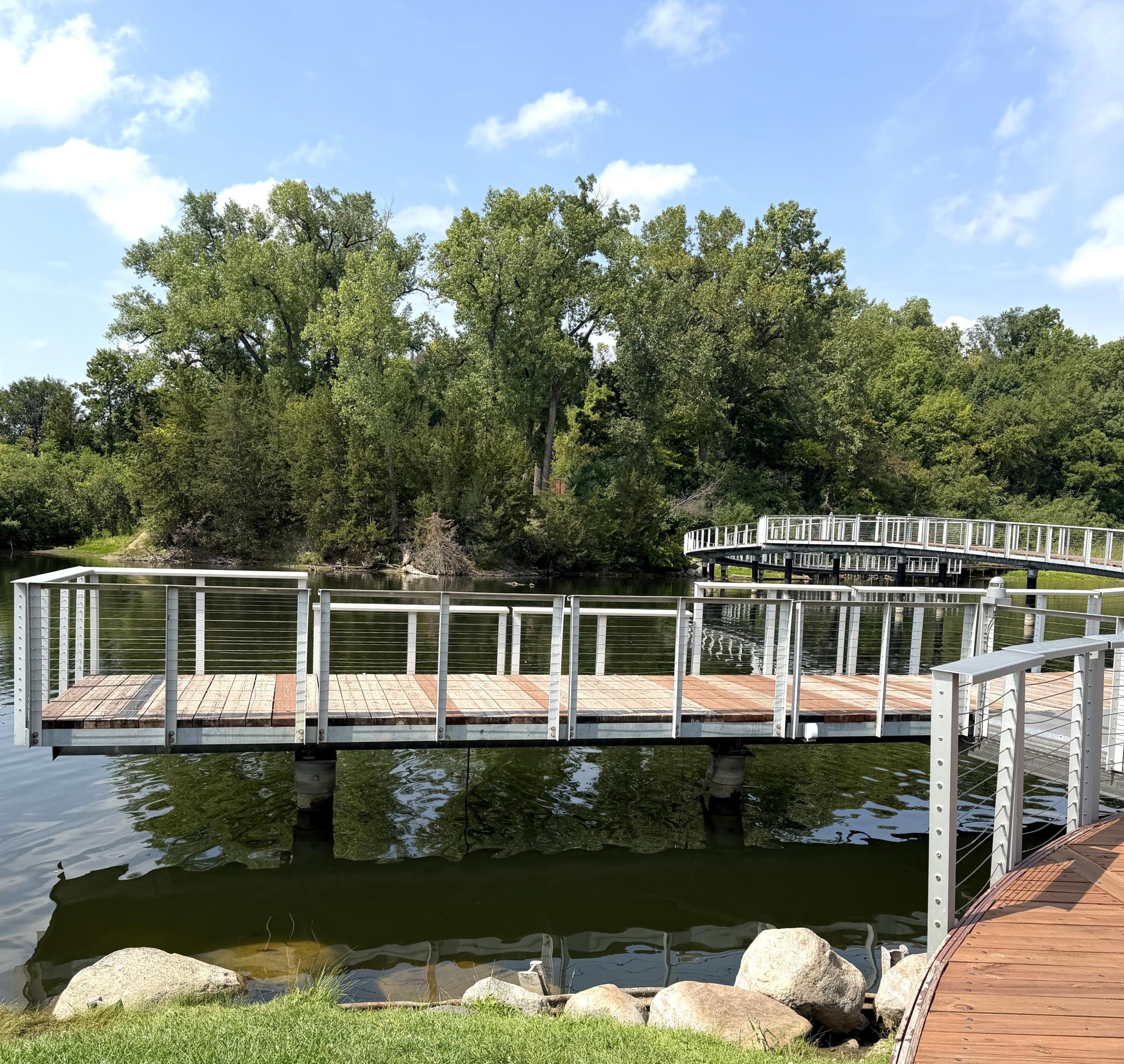 1123 Ridge Bluff Drive Chaska, MN 55318 - Photo 41 of 47 Gallery Image 41