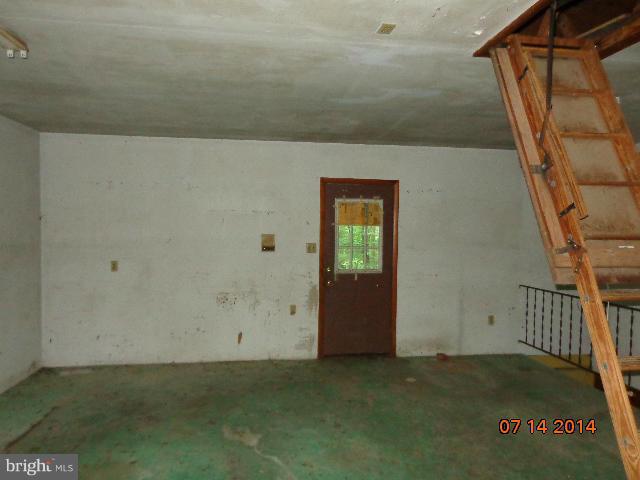 11008 Garrison Hollow Road Clear Spring, MD 21722 - Photo 30 of 30 a view of an empty room