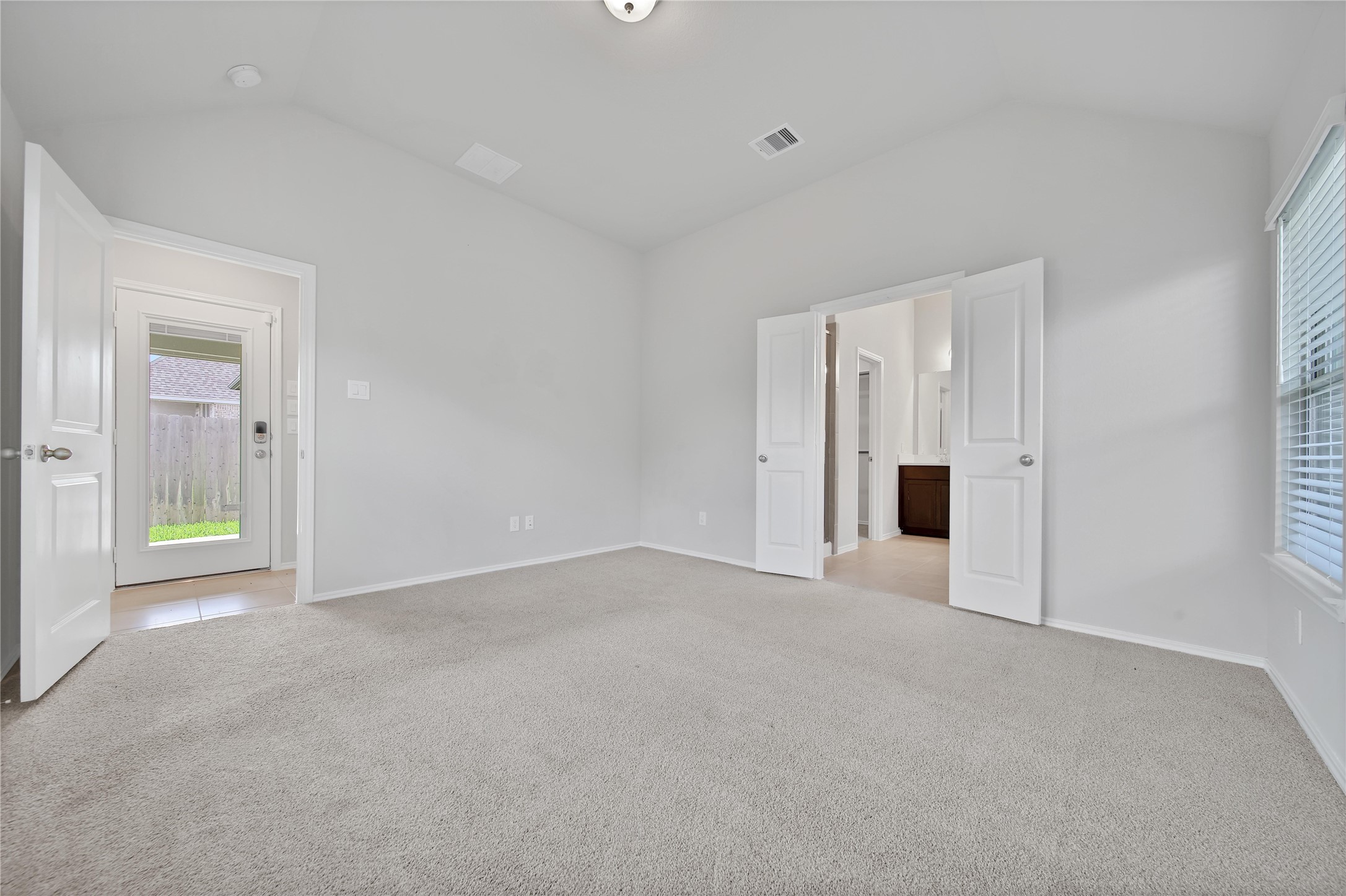 1326 Lakeside Crk Road Magnolia, TX 77354 - Photo 14 of 28 Gallery Image 14