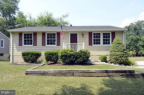 6825 Montgomery Road Elkridge, MD 21075 - Photo 6 of 18 Front