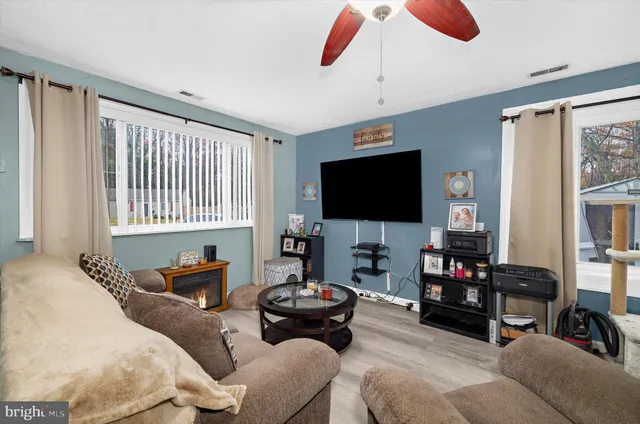 $315,000 | 1921 Norwich Road, Glen Burnie, MD 21061