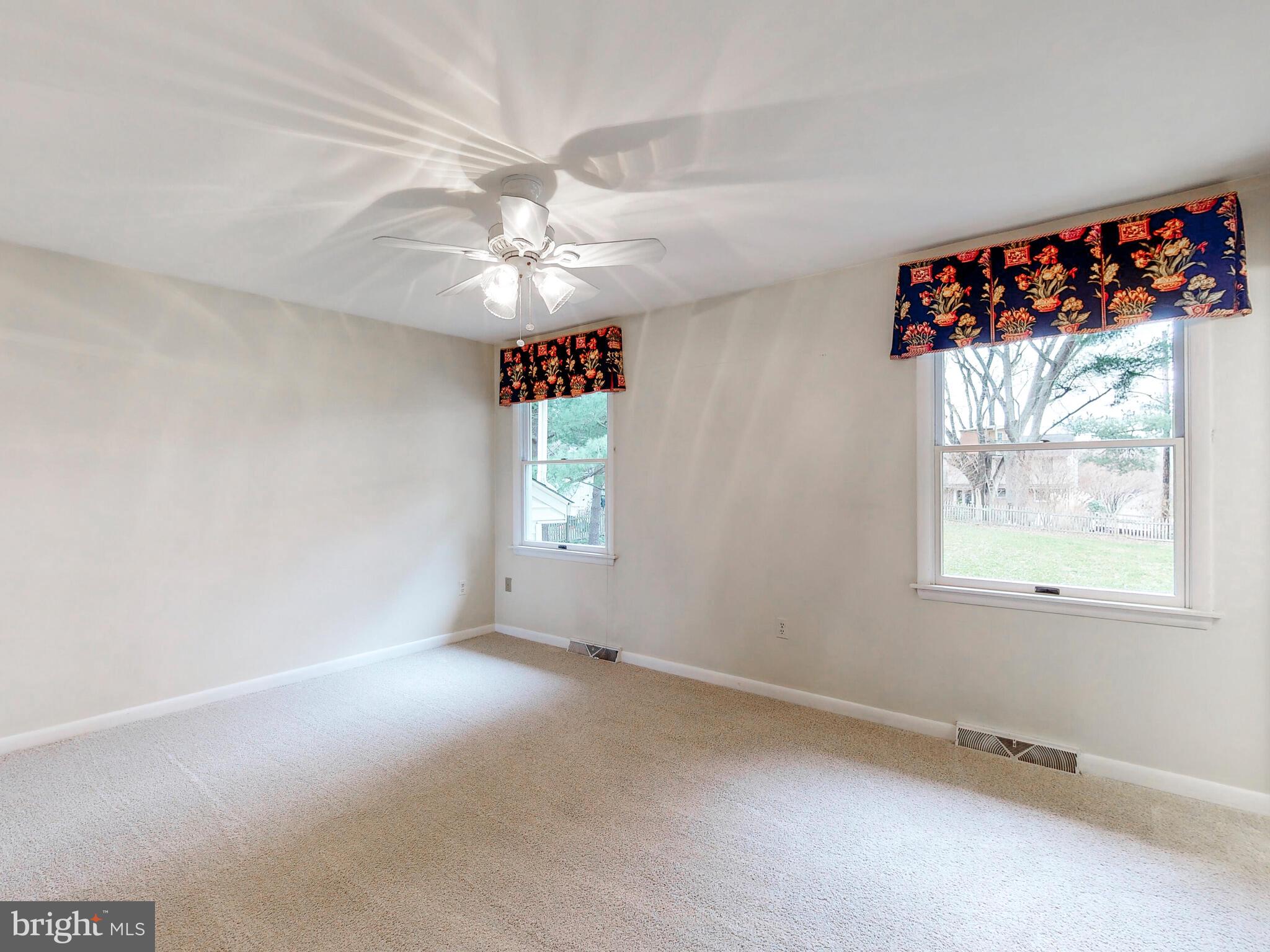 2628 Thornbrook Road Ellicott City, MD 21042 - Photo 16 of 38 Primary Bedroom