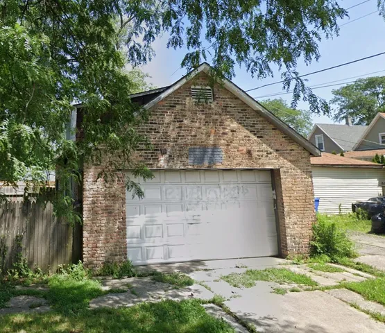 $105,000 | 2059 West 68th Street, Chicago, IL 60636