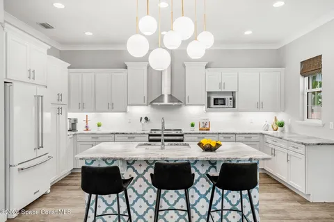 $1,449,900 | 410 Ocean Avenue, Melbourne Beach, FL 32951