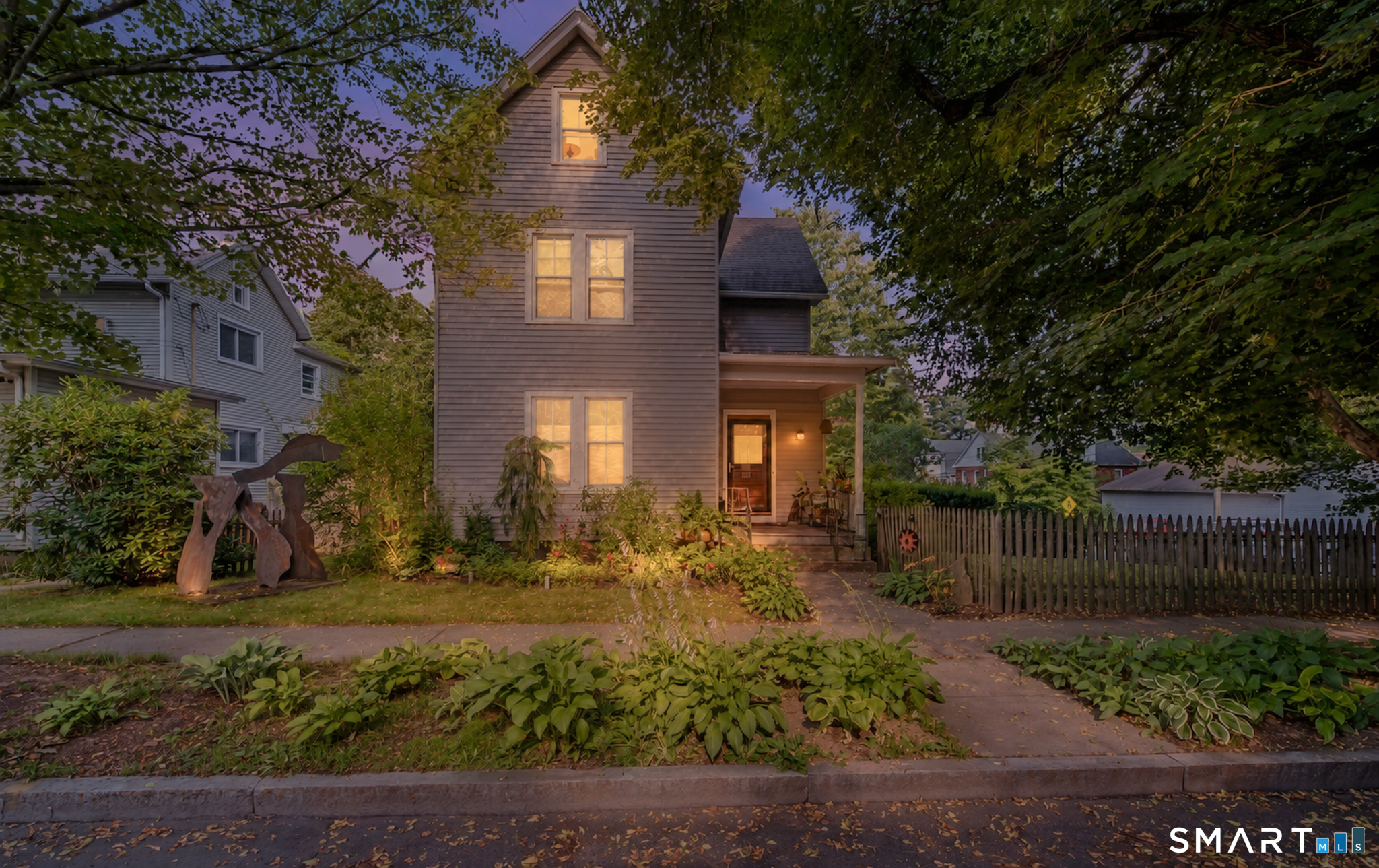 598 High Street Middletown, CT 06457 - Photo 26 of 27