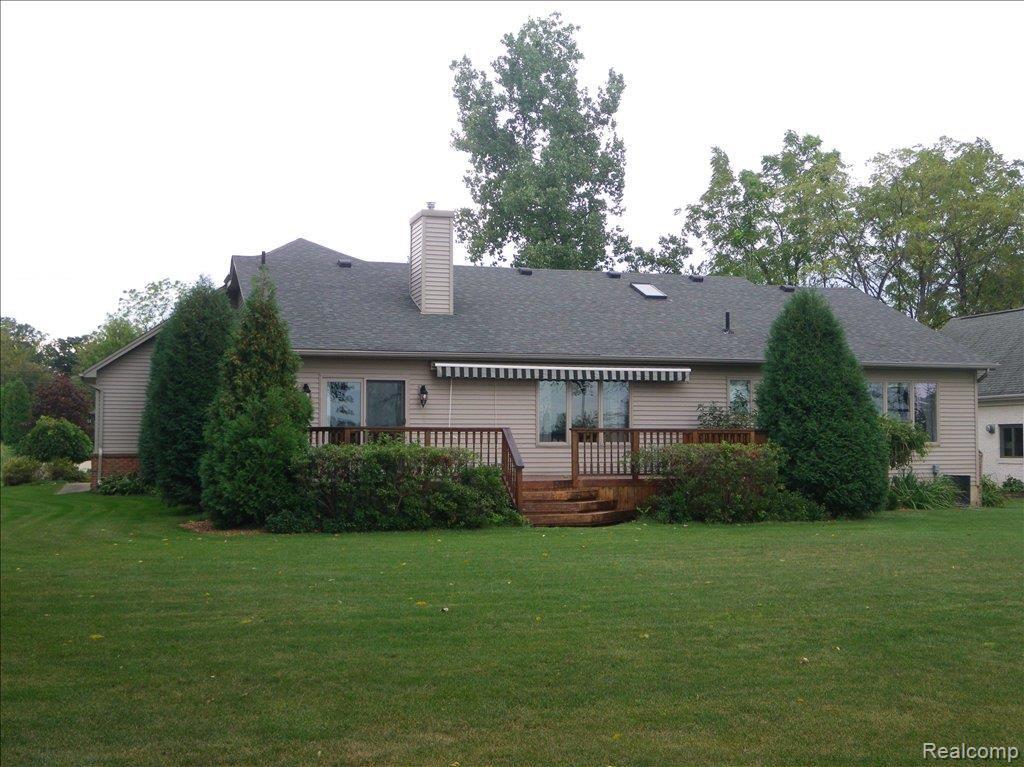 18036 Meridian Road Grosse Ile, MI 48138 - Photo 4 of 20 rear view