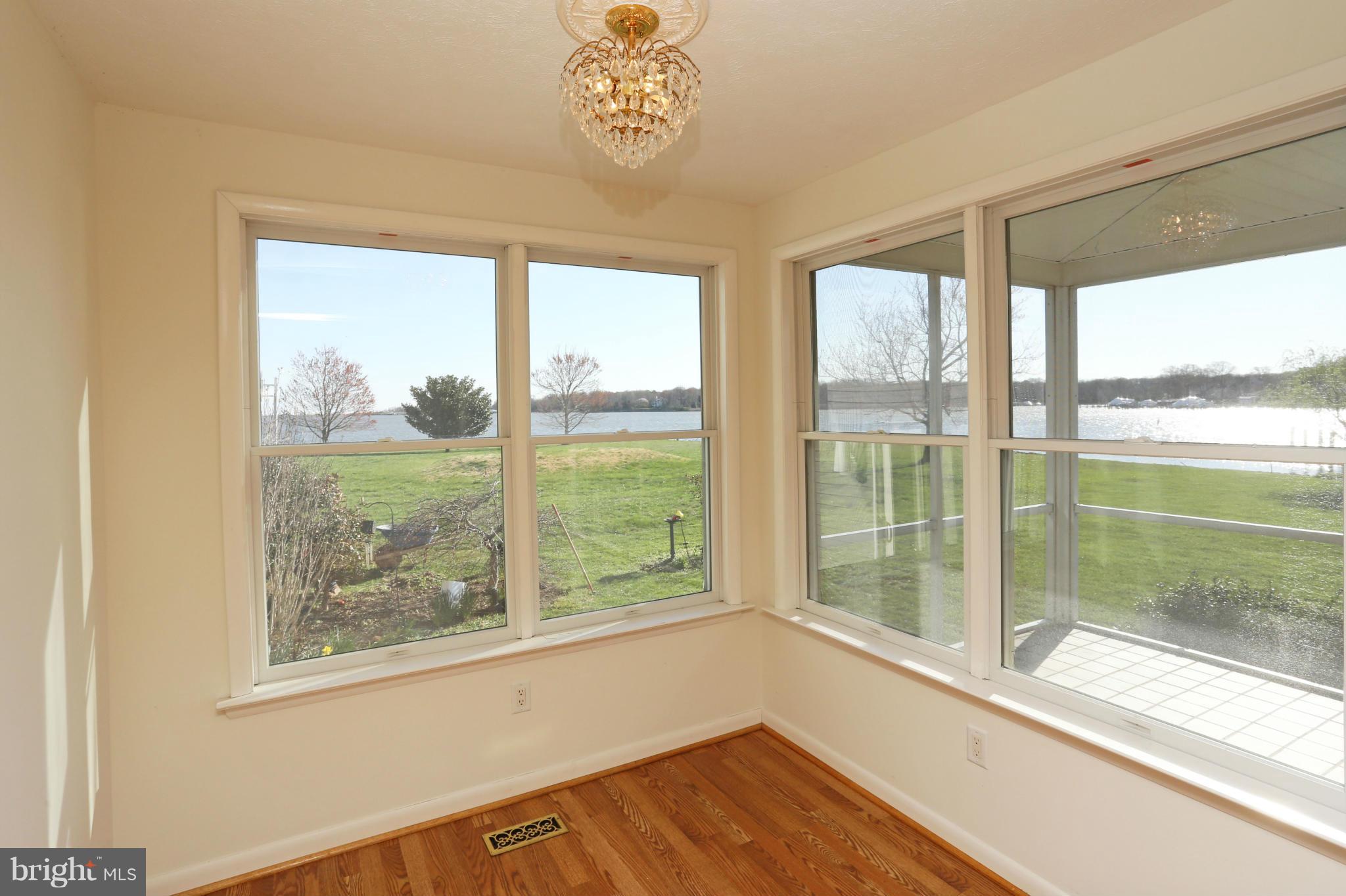 8131 Orchard Point Road Pasadena, MD 21122 - Photo 20 of 30 Interior (General)