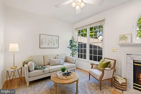 $939,000 | 11911 Kings Bridge Way, Unit 54, Rockville, MD 20852