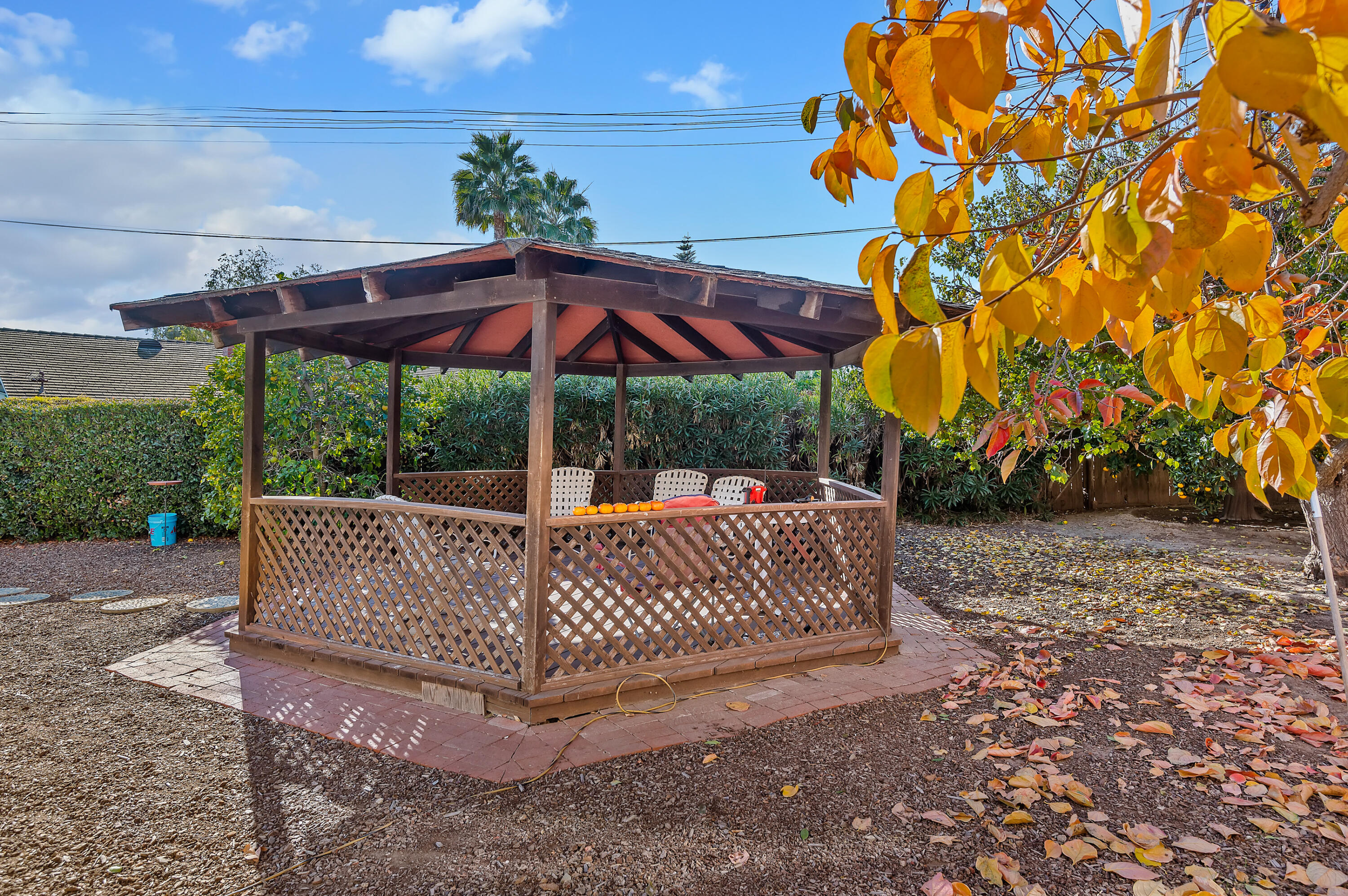 543 Las Perlas Drive Santa Barbara, CA 93111 - Photo 18 of 20 18 -_