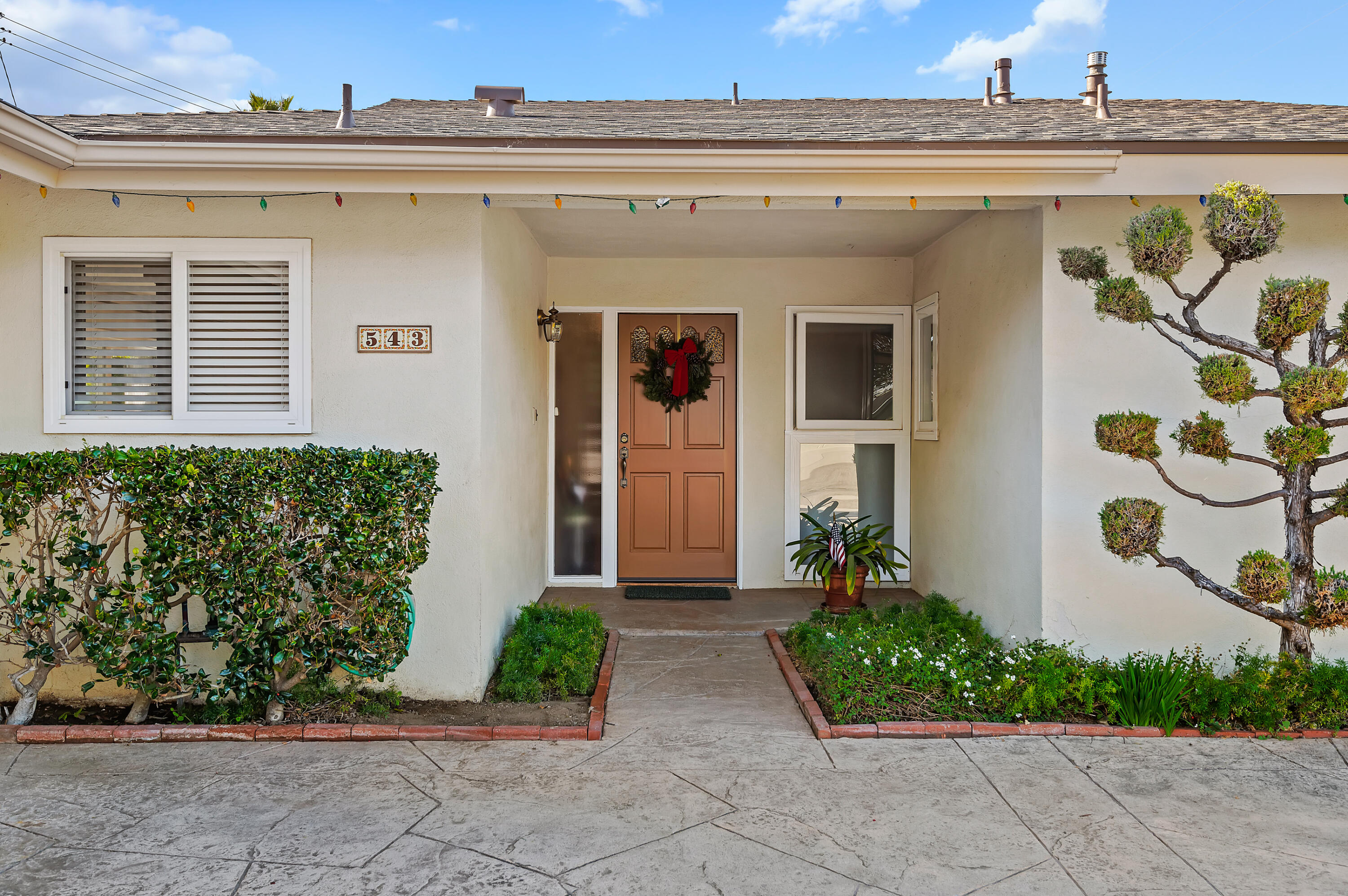 543 Las Perlas Drive Santa Barbara, CA 93111 - Photo 3 of 20 03 - Front Entrance