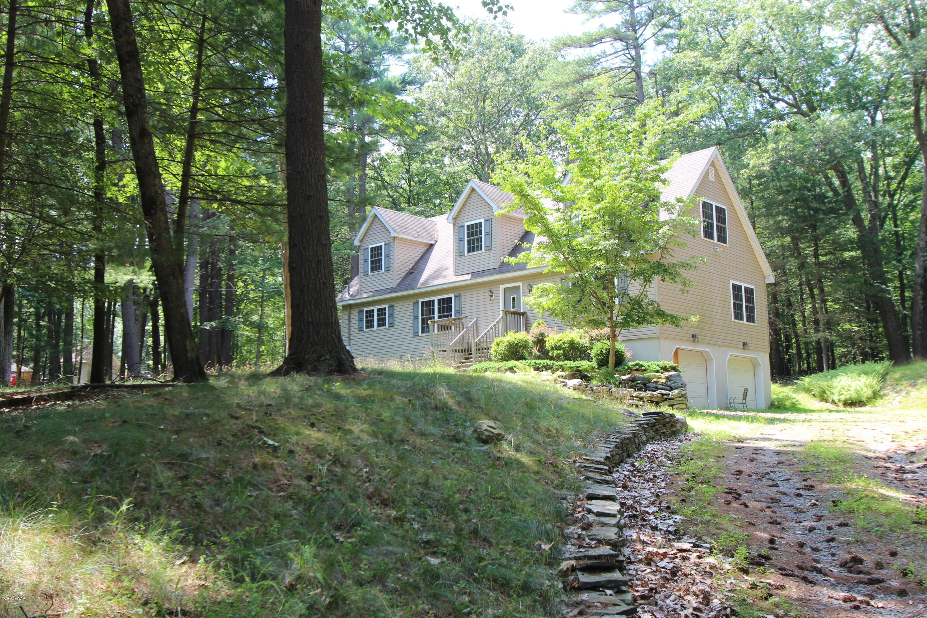 121 Stone Field Road Milford, PA 18337 - Photo 1 of 16