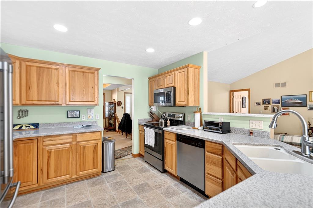 181 Pigeon Creek Road Eighty Four, PA 15330 - Photo 12 of 47