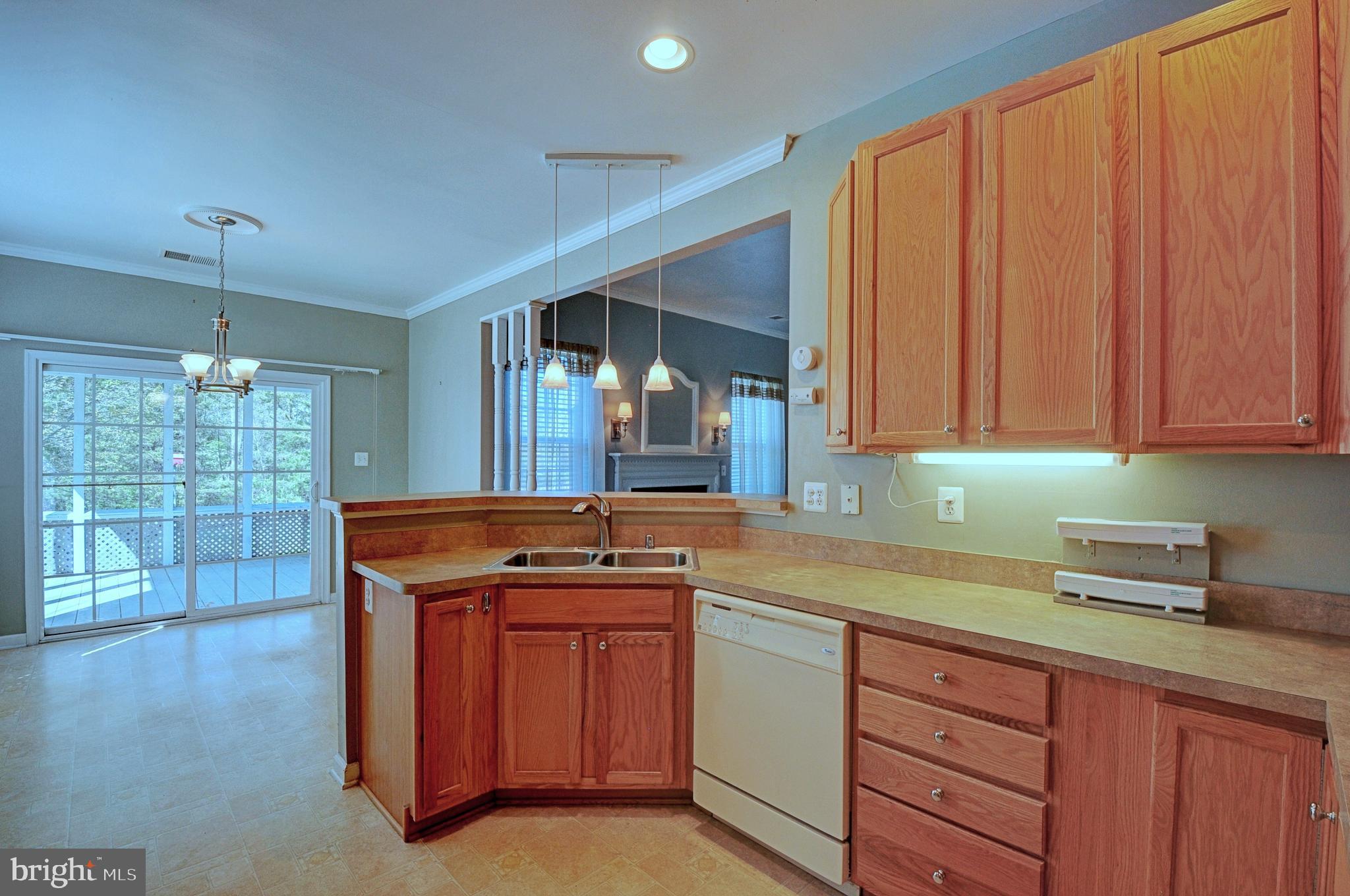 223 Spanish Oak Road Stephens City, VA 22655 - Photo 27 of 48 Kitchen