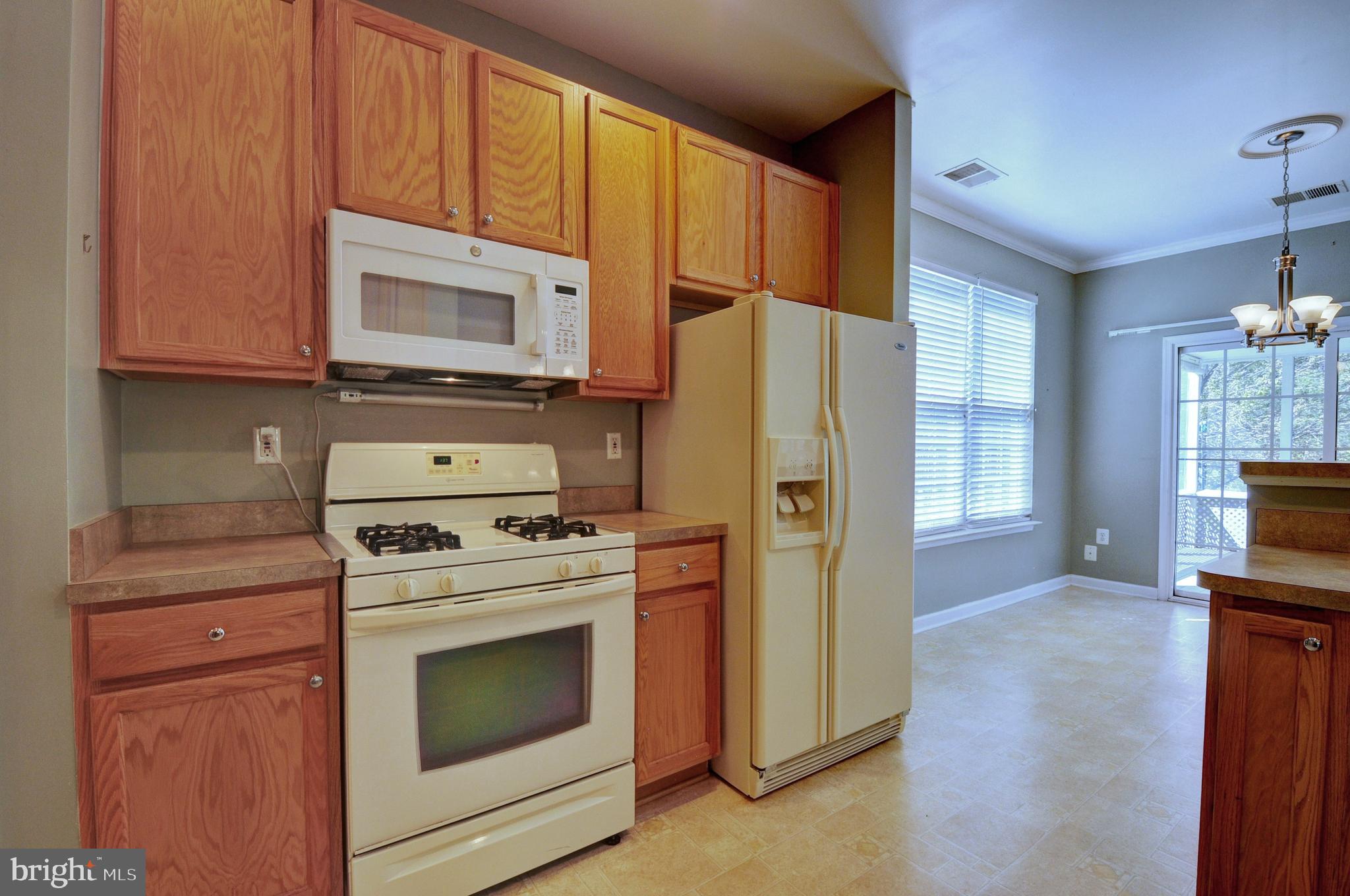 223 Spanish Oak Road Stephens City, VA 22655 - Photo 28 of 48 Kitchen