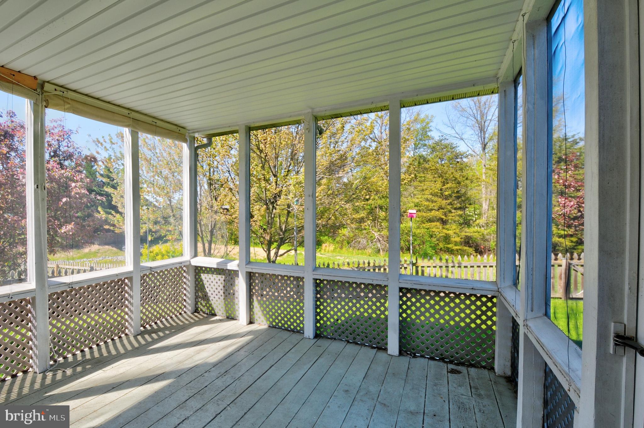 223 Spanish Oak Road Stephens City, VA 22655 - Photo 35 of 48 Screened in porch
