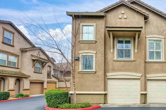 $439,000 | 5350 Dunlay Drive, Unit 2011, Sacramento, CA 95835