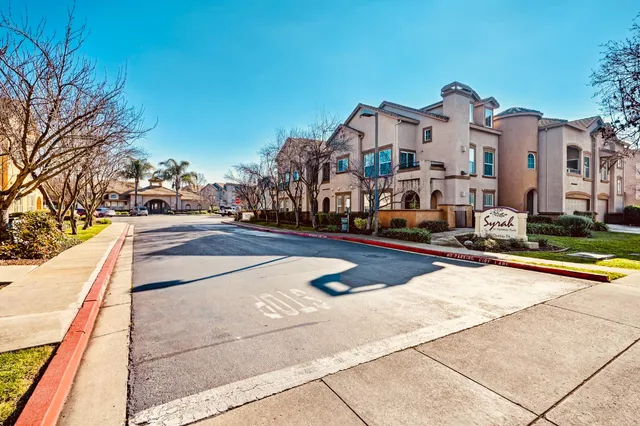 $439,000 | 5350 Dunlay Drive, Unit 2011, Sacramento, CA 95835