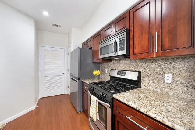 $439,000 | 5350 Dunlay Drive, Unit 2011, Sacramento, CA 95835