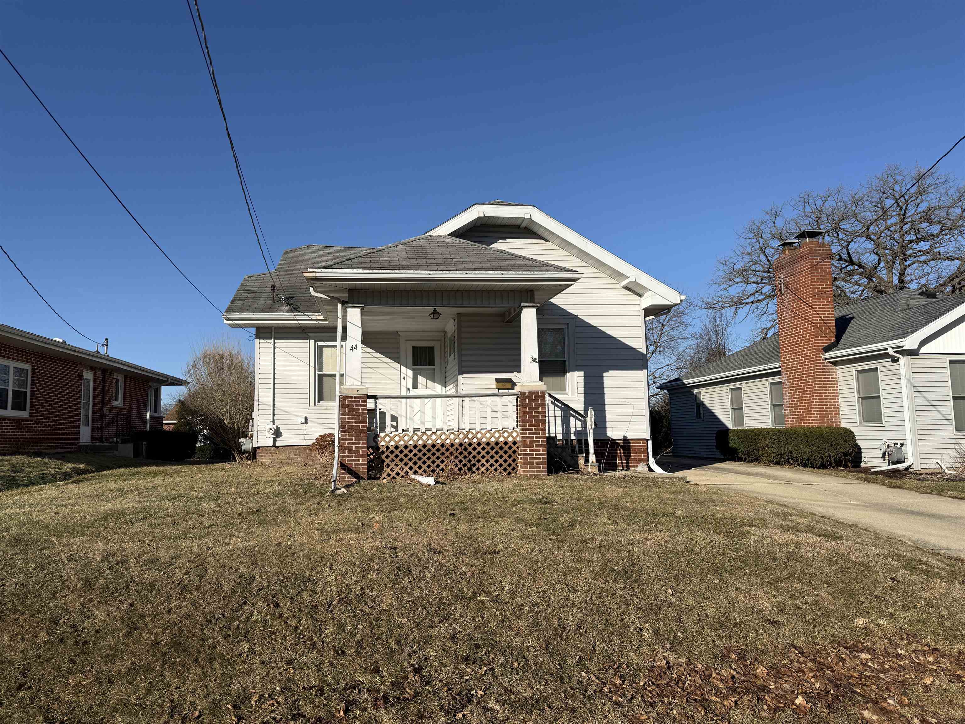 44 North Sunset Avenue Freeport, IL 61032 - Photo 2 of 23