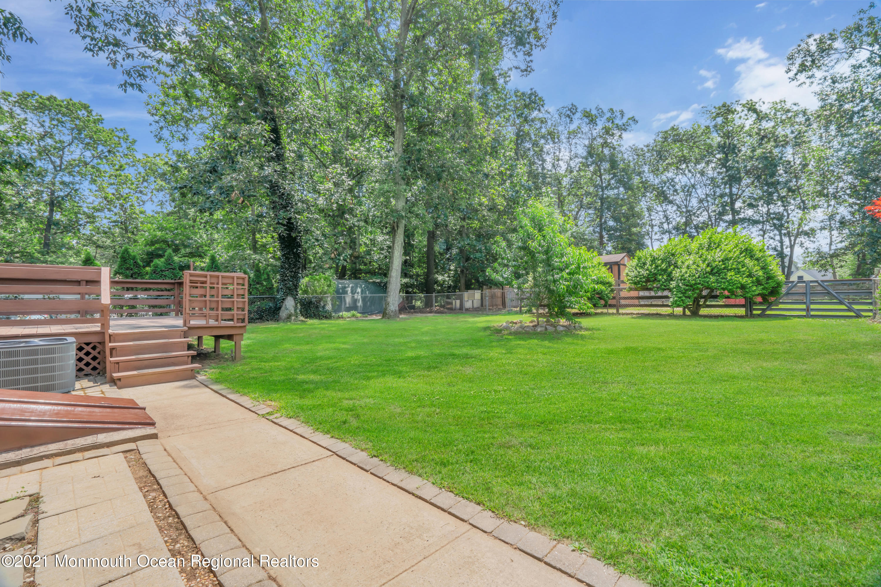 447 Leming Road Jackson, NJ 08527 - Photo 59 of 71 a garden view with a seating space