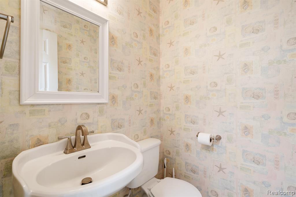 8038 Duquette Road Yale, MI 48097 - Photo 22 of 32