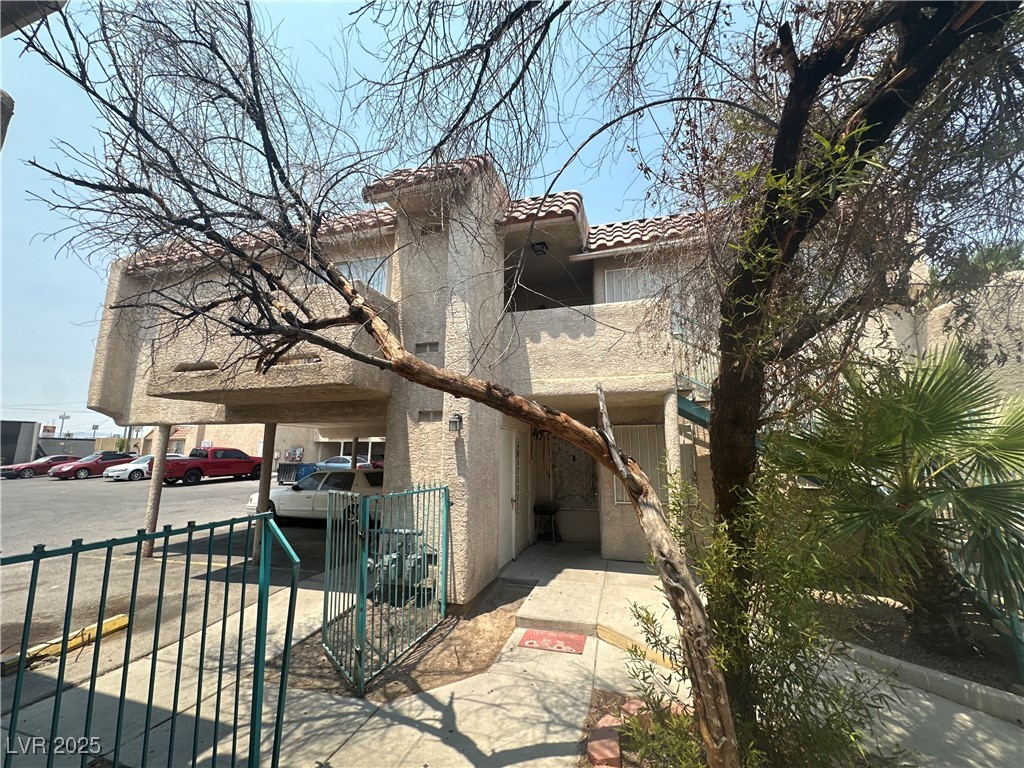 2101 Sun Avenue North Las Vegas, NV 89030 - Photo 3 of 15