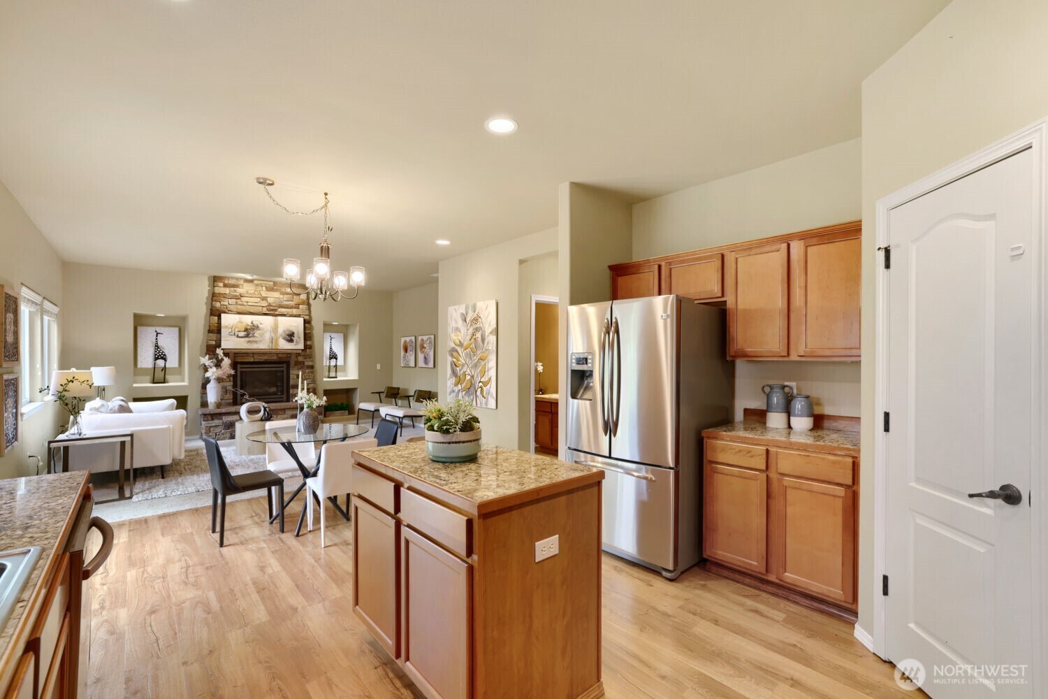 215 196th Place Southwest Bothell, WA 98012 - Photo 13 of 28 Gallery Image 13