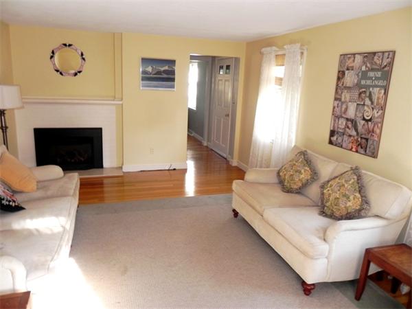 36 Woodlock Road Hingham, MA 02043 - Photo 8 of 30 Gallery Image 8