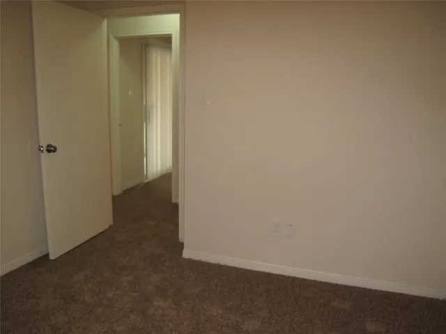 an empty room with a empty space