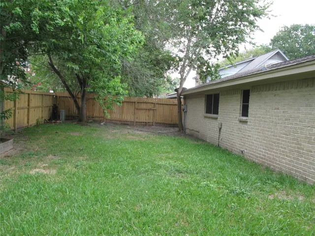 $1,650 | 6906 Sandy Knolls Drive, Spring, TX 77379