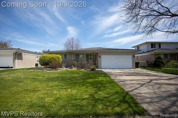 $2,400 | 35470 Dearing Drive, Sterling Heights, MI 48312