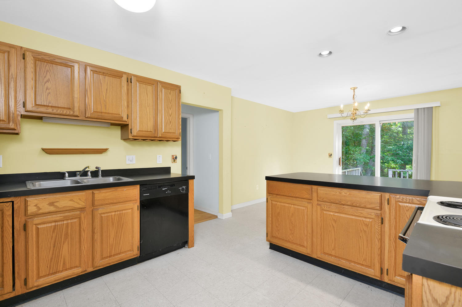 6 Castle Road New Gloucester, ME 04260 - Photo 9 of 34 6 Castle Rd New Gloucester ME-large-009-
