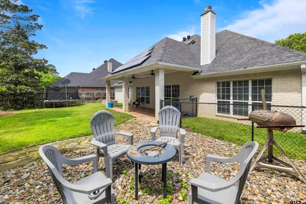 $415,000 | 618 Huntwick Lane, Tyler, TX 75703