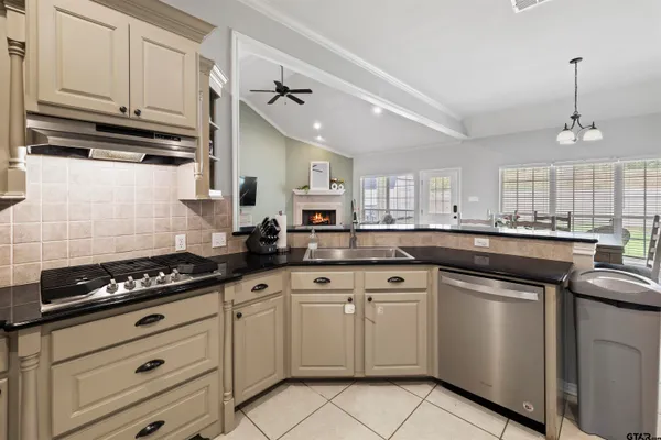 $415,000 | 618 Huntwick Lane, Tyler, TX 75703
