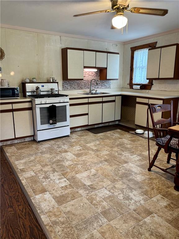 354 First Street Irwin, PA 15642 - Photo 6 of 16 Gallery Image 6