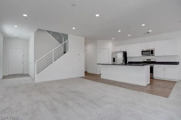 $2,295 | 70 Harrison Rose Court, Las Vegas, NV 89110