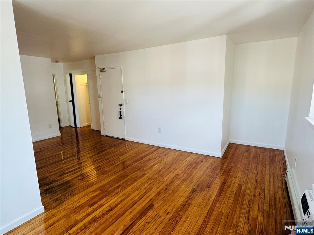 162 Spring Street, Unit 4 Orange, NJ 07050 - Photo 3 of 7