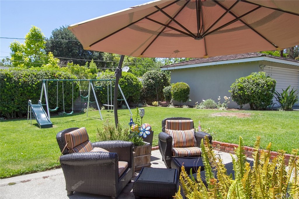 3745 Landfair Road Pasadena, CA 91107 - Photo 20 of 25 a view of a chair and table in the garden
