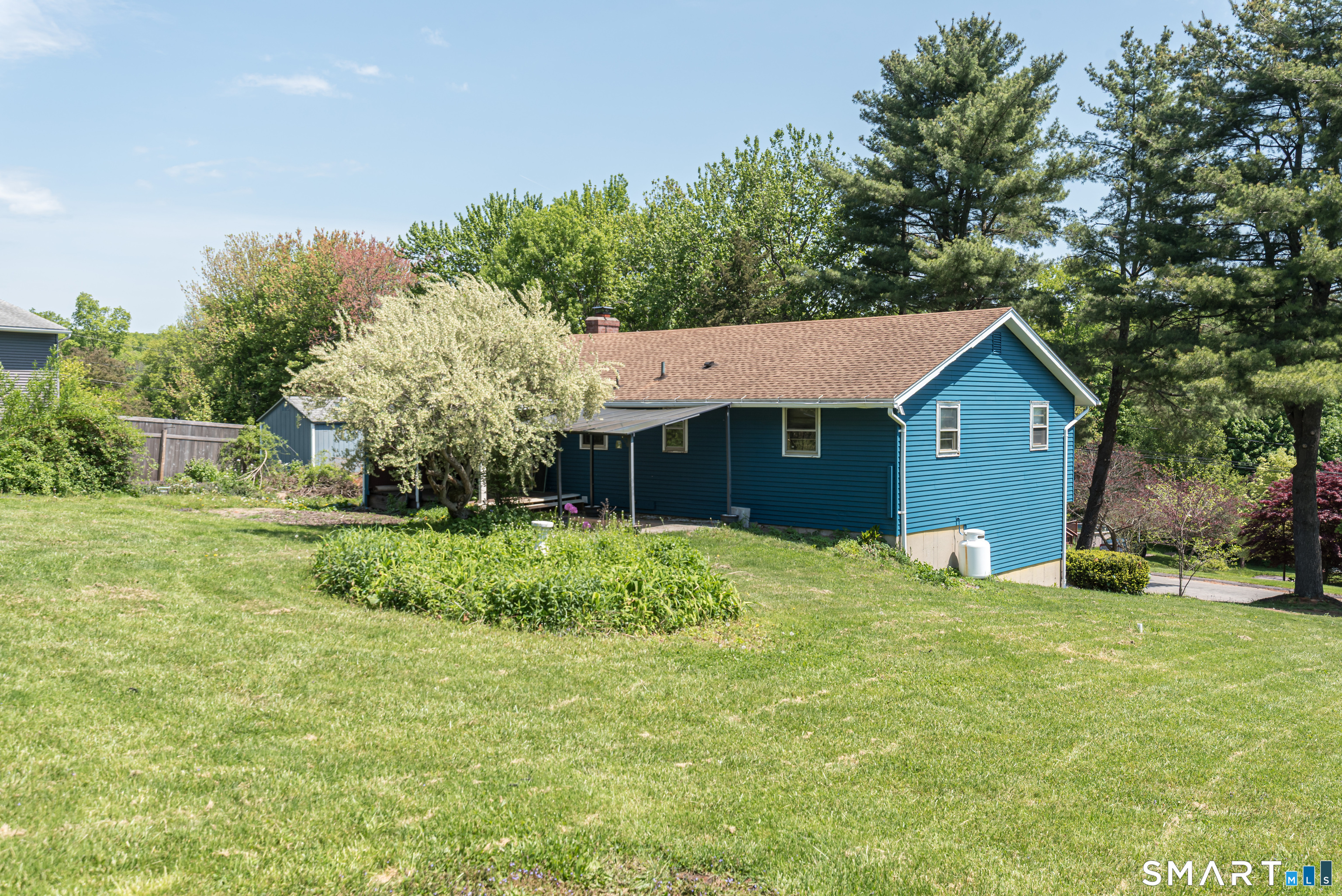 196 Humiston Circle Thomaston, CT 06787 - Photo 38 of 40