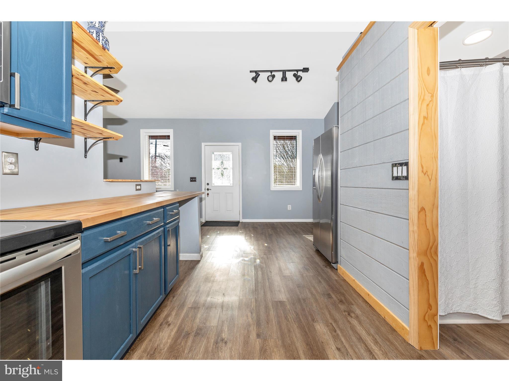 3338 Park Mills Road Frederick, MD 21704 - Photo 29 of 84 Kitchen & Dining