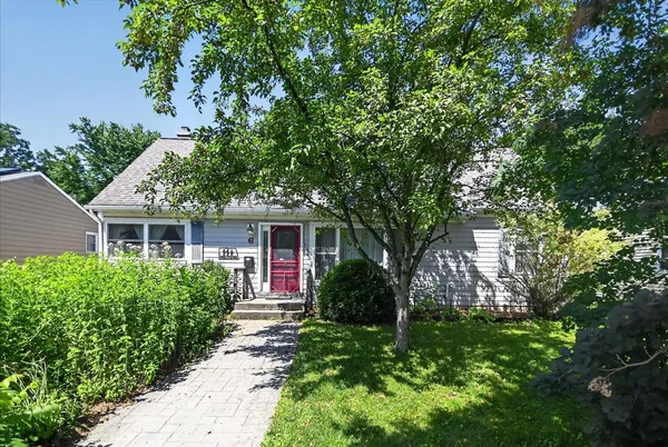 $719,900 | 6 South Meadow Lane, Madison, WI 53705