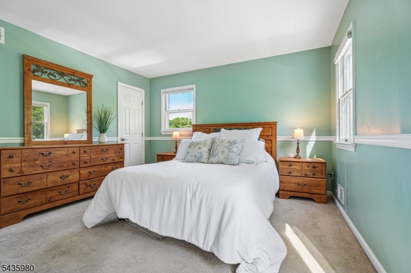 16 Old Mountain Road Lebanon, NJ 08833 - Photo 20 of 46