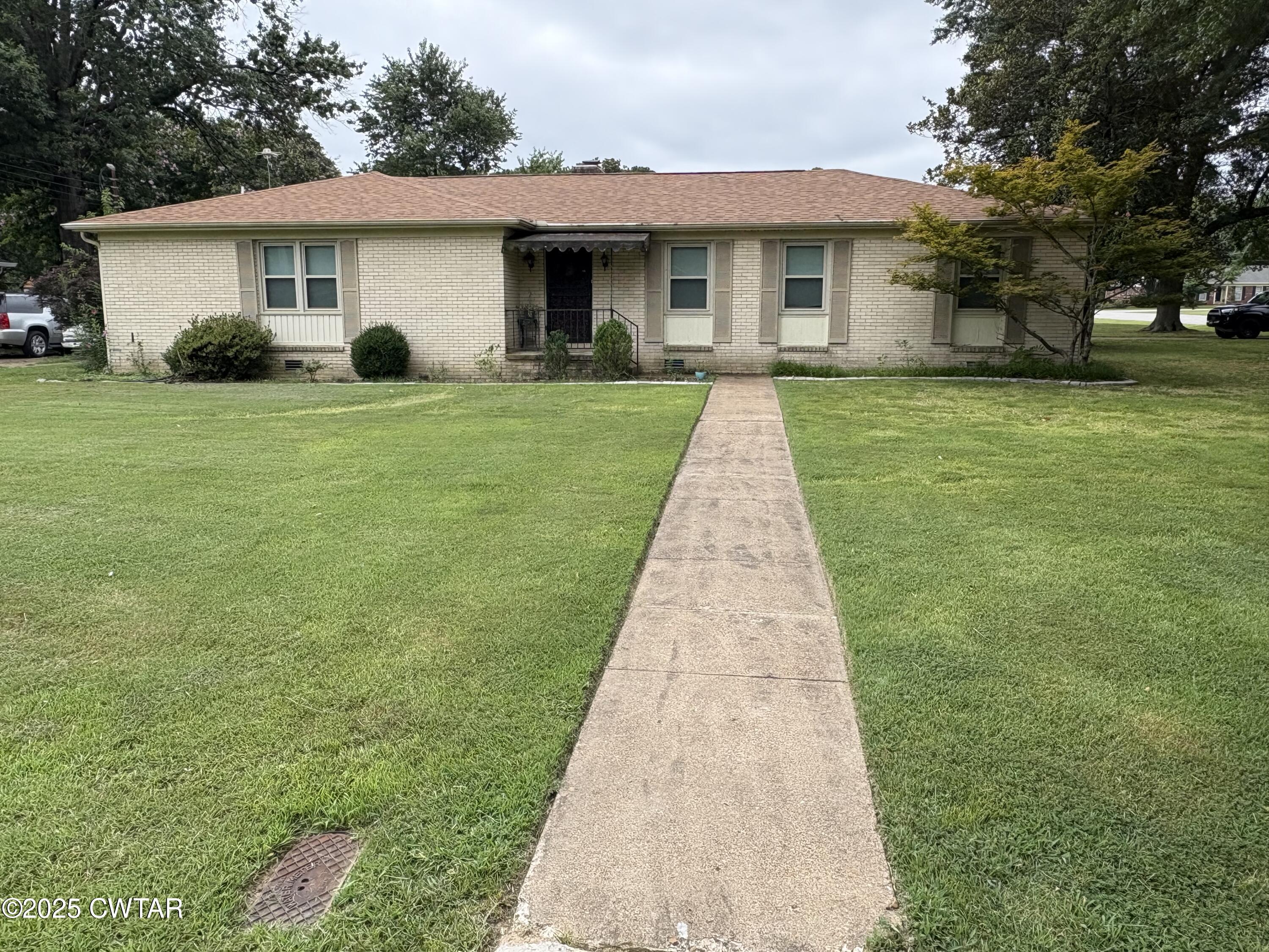 66 Channing Way Jackson, TN 38305 - Photo 1 of 11 IMG_3509