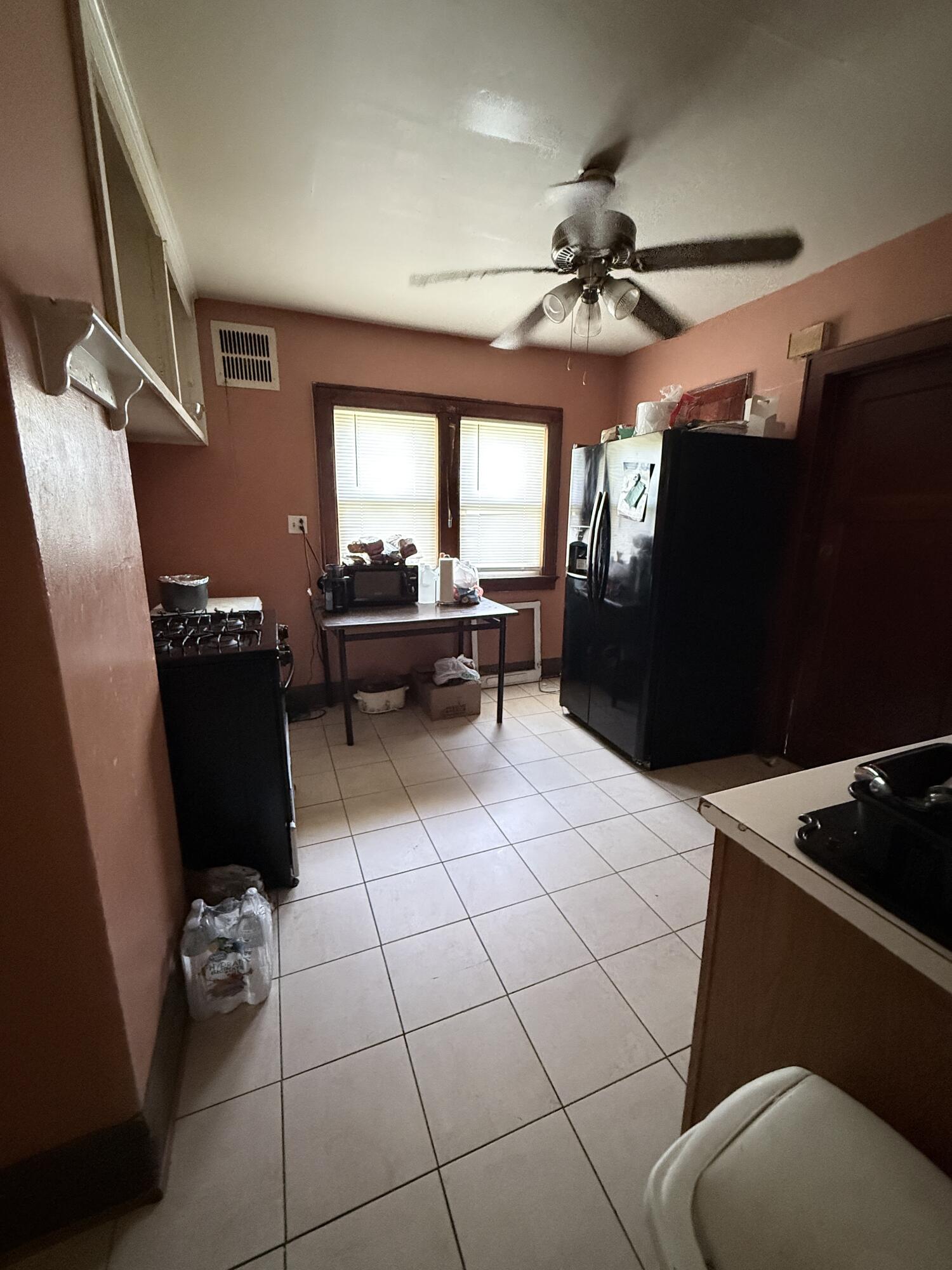 3343 North 41st Street Milwaukee, WI 53216 - Photo 5 of 13 Lower Unit (3)
