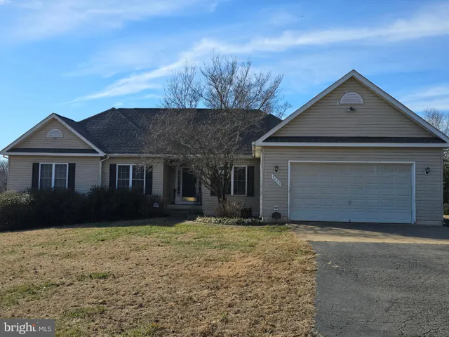 $899,999 | 5823 Sumerduck Road, Remington, VA 22734