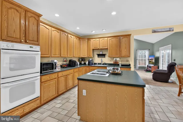 $899,999 | 5823 Sumerduck Road, Remington, VA 22734