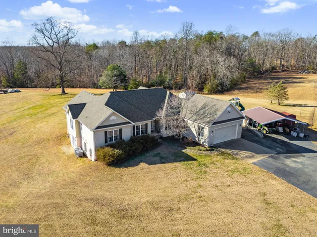 $899,999 | 5823 Sumerduck Road, Remington, VA 22734