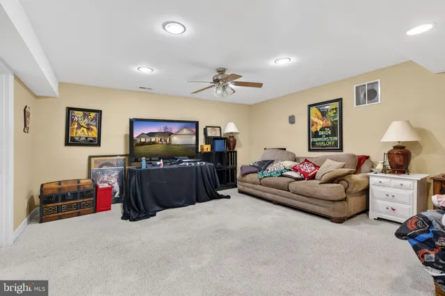 $899,999 | 5823 Sumerduck Road, Remington, VA 22734