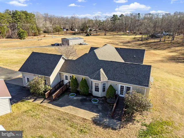 $899,999 | 5823 Sumerduck Road, Remington, VA 22734